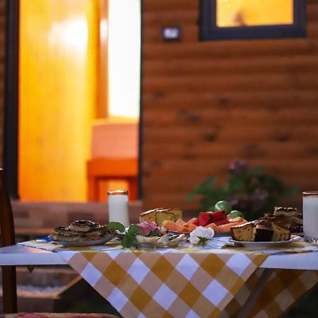 Bujtina Musta Guest House Berat Exterior foto